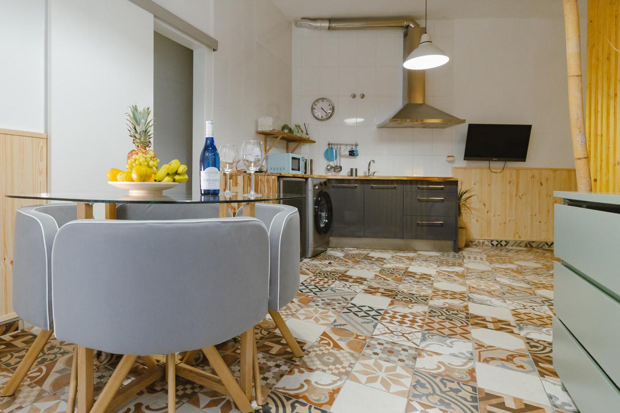 Letsmalaga - Lovely Studio In Malaga Centre Kültér fotó